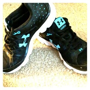 Under Armour Assert 6